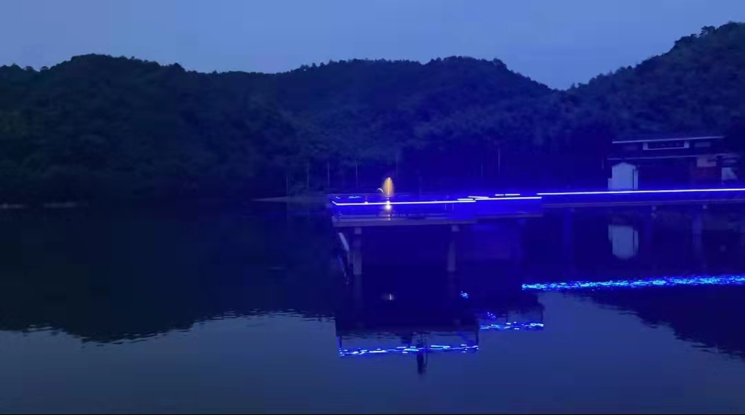 水库夜景.jpg